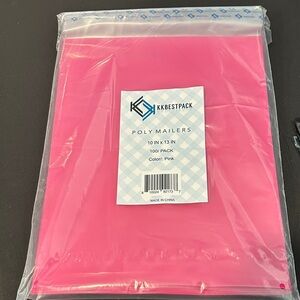 10" x 13" Hot Pink Poly Mailers 100 Pack Polymailers Self Sticking Mailers NWT